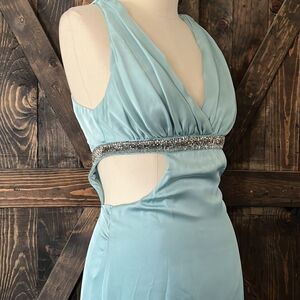 BCBGeneration embellished cut out waist satin mint gown dress Sz-4
